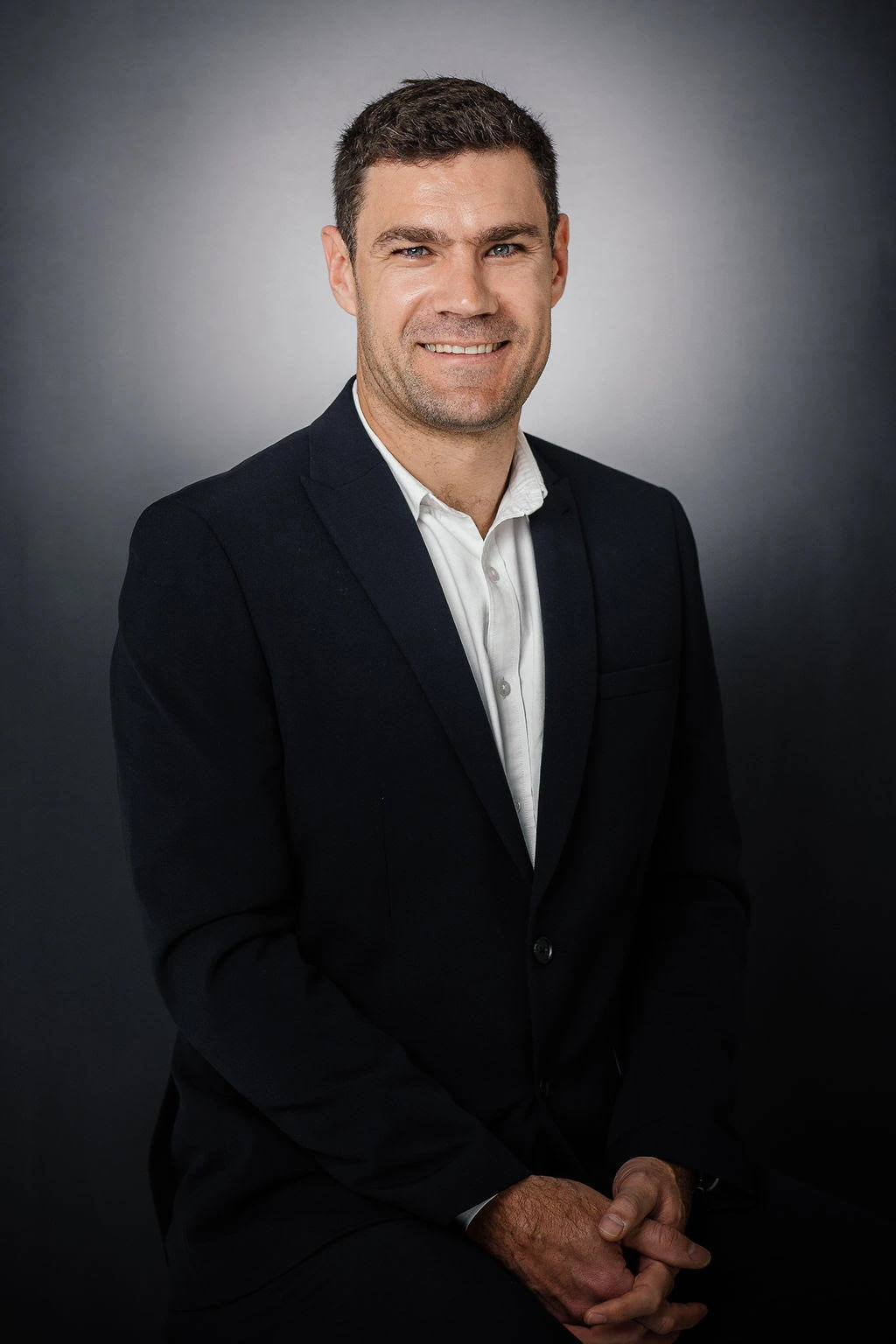 About Dr Petrie vd Merwe Profile photo